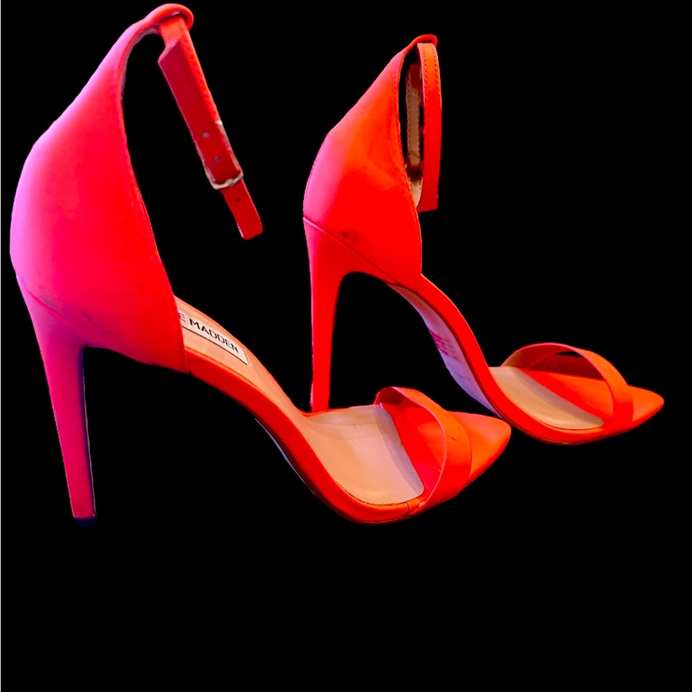 Steve Madden orange sandal sz 8.5